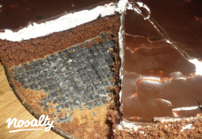 Habos csokoládés torta