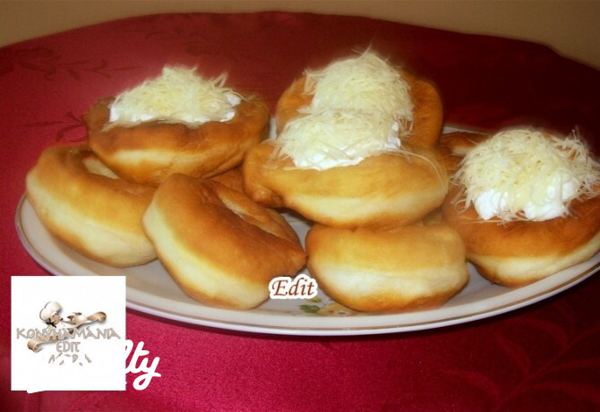 Joghurtos rongyos lángos