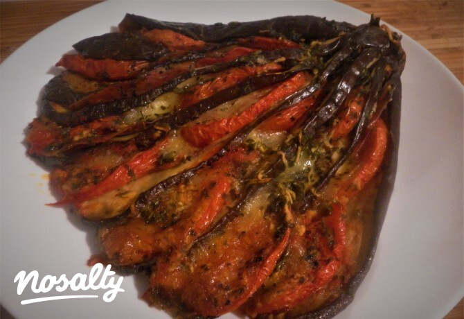 Ezen a képen: Padlizsánlegyező