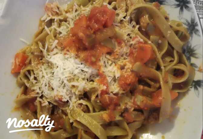 Amatriciana spenótos tagliatellével