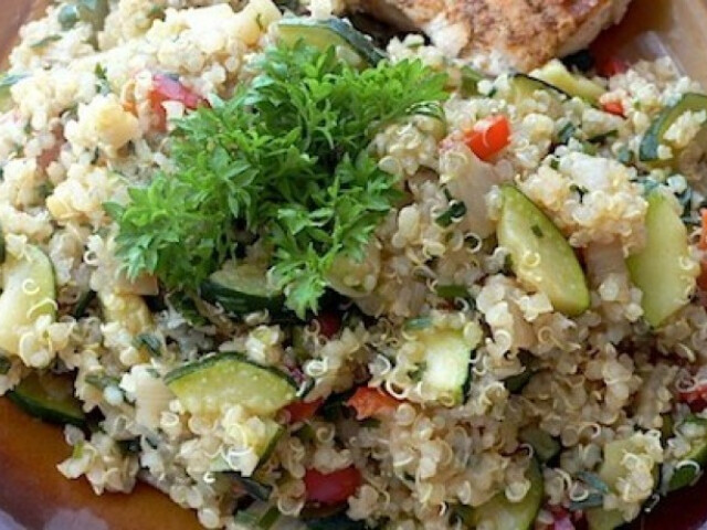 Cukkinis Quinoa Nosalty