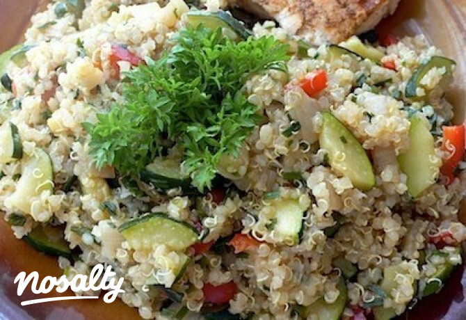 Cukkinis quinoa