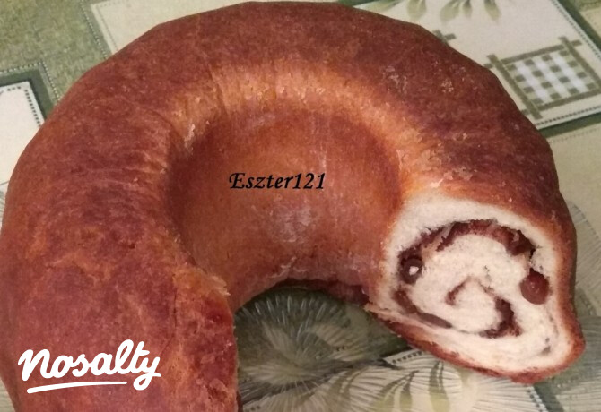 Kuglóf pálinkában főtt mazsolával
