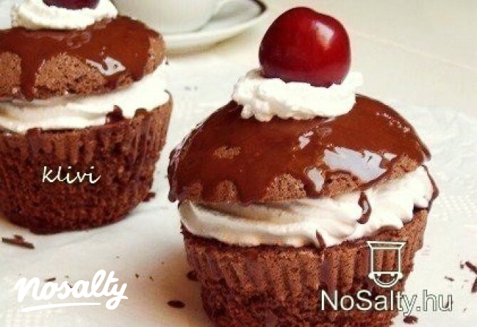 Feketeerdei cseresznyés muffin
