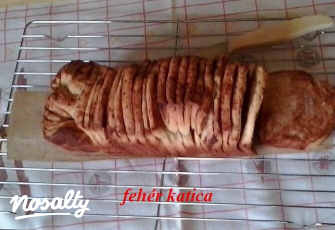 Fahéjas-lemezes kalács