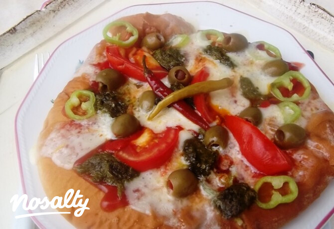 Zöld pestos vega pizza