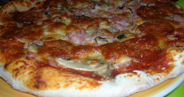 Sonkás-gombás pizza | Nosalty