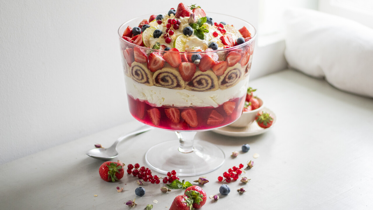 Epres Charlotte-trifle - az óriás retro pohárkrém