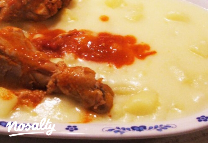 Csirkepörkölt krumplifőzelékkel