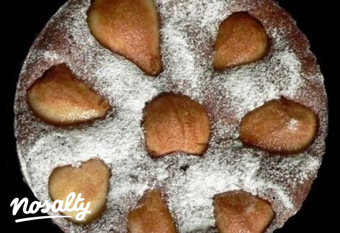 Csokoládés körtetorta mogyoróval