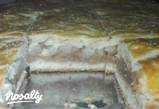 Omlós körtés-almás pite