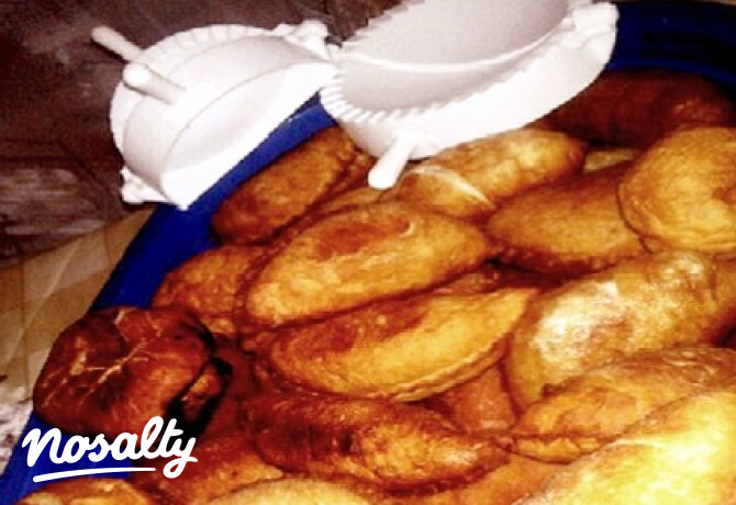 Pirog pizzakrémmel töltve