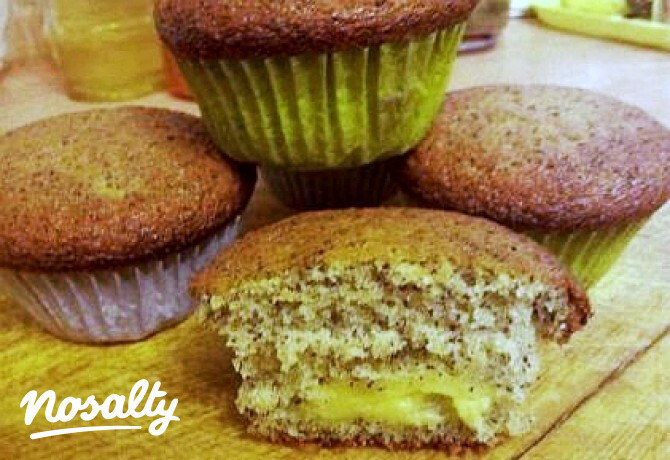 Mákos muffin pudinggal