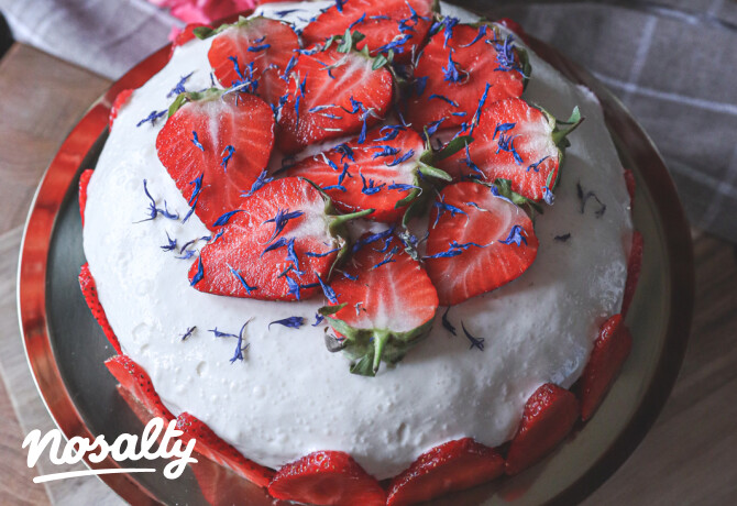 Sütés nélküli fehércsokis torta