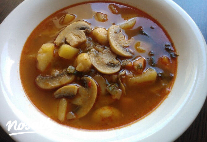 Gombás gombócleves