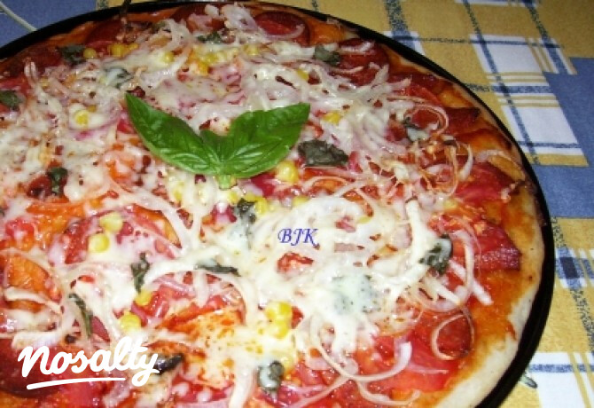 Pizza ahogy bjkata készíti
