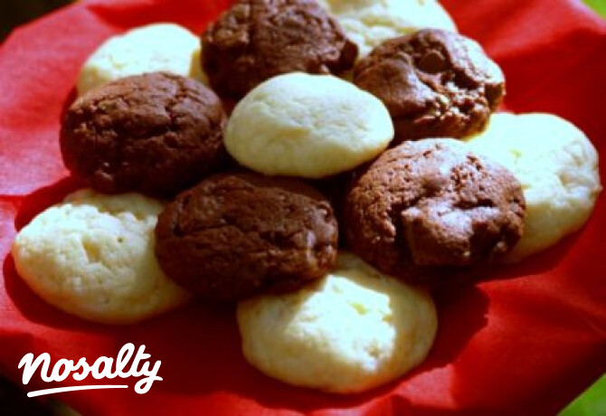 Extra csokis és fehér csokis cookie