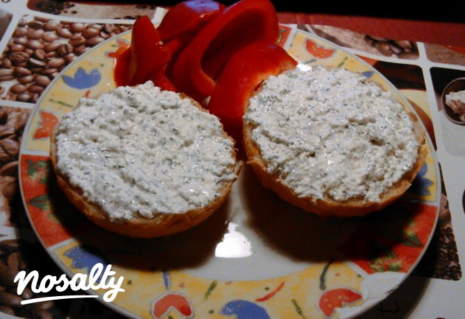 Zöldfűszeres krémtúró
