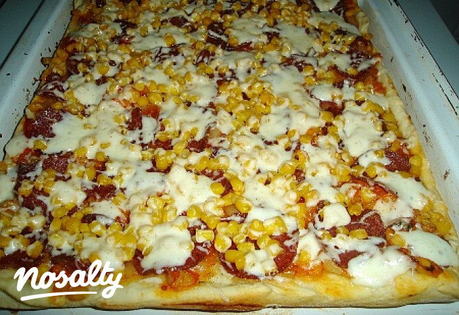 Lecsós pizza gazdagon