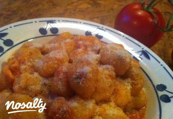 Házi paradicsomos gnocchi baconnel