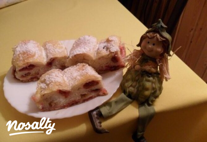 Szilvás kelt rétes