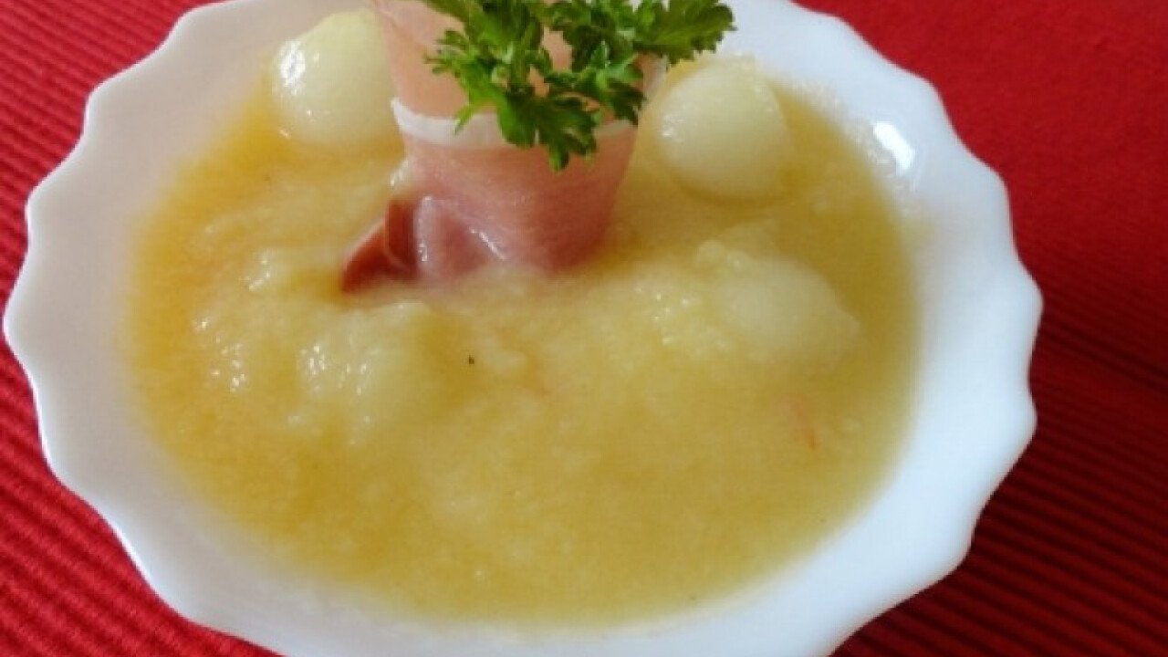 Sárgadinnyeleves chilivel