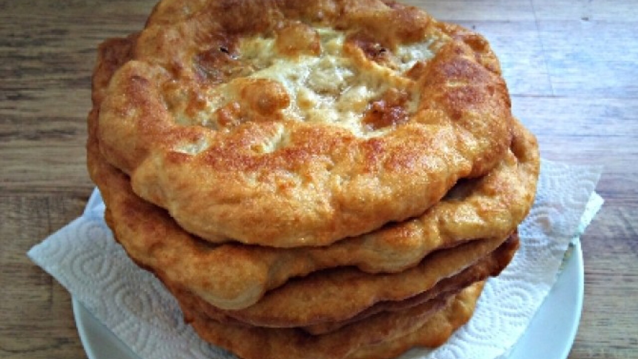 Lángos ahogy cartman készíti