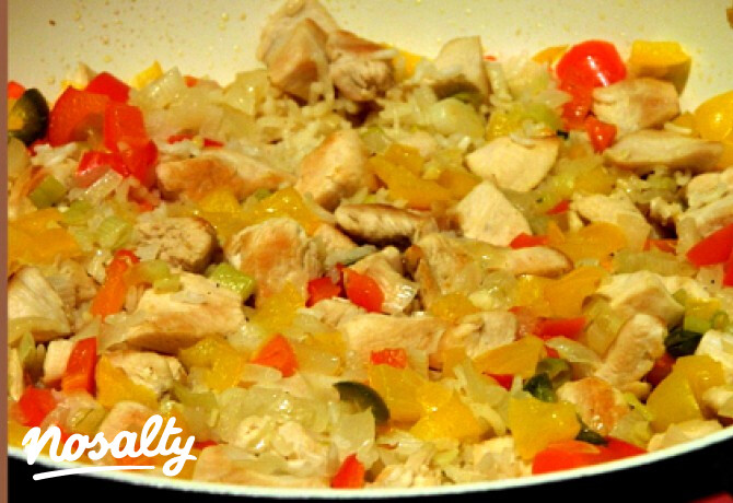 Paella csirkével és egy leheletnyi jalapeñoval