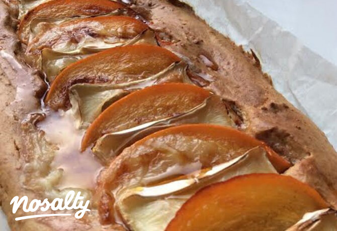 Bazsalikomos pite datolyaszilvával és camembert sajttal