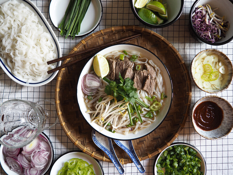 Pho-leves marhából