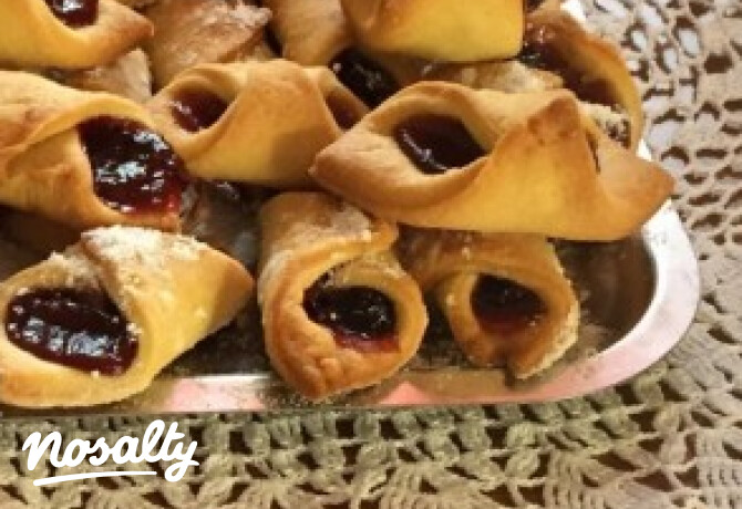 Porhanyós szilvás kifli Déditől, akár cukor nélkül is
