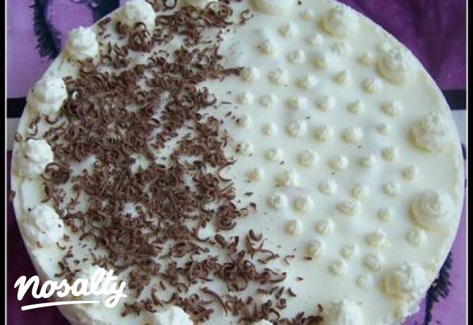 Szülinapi barackos joghurttorta