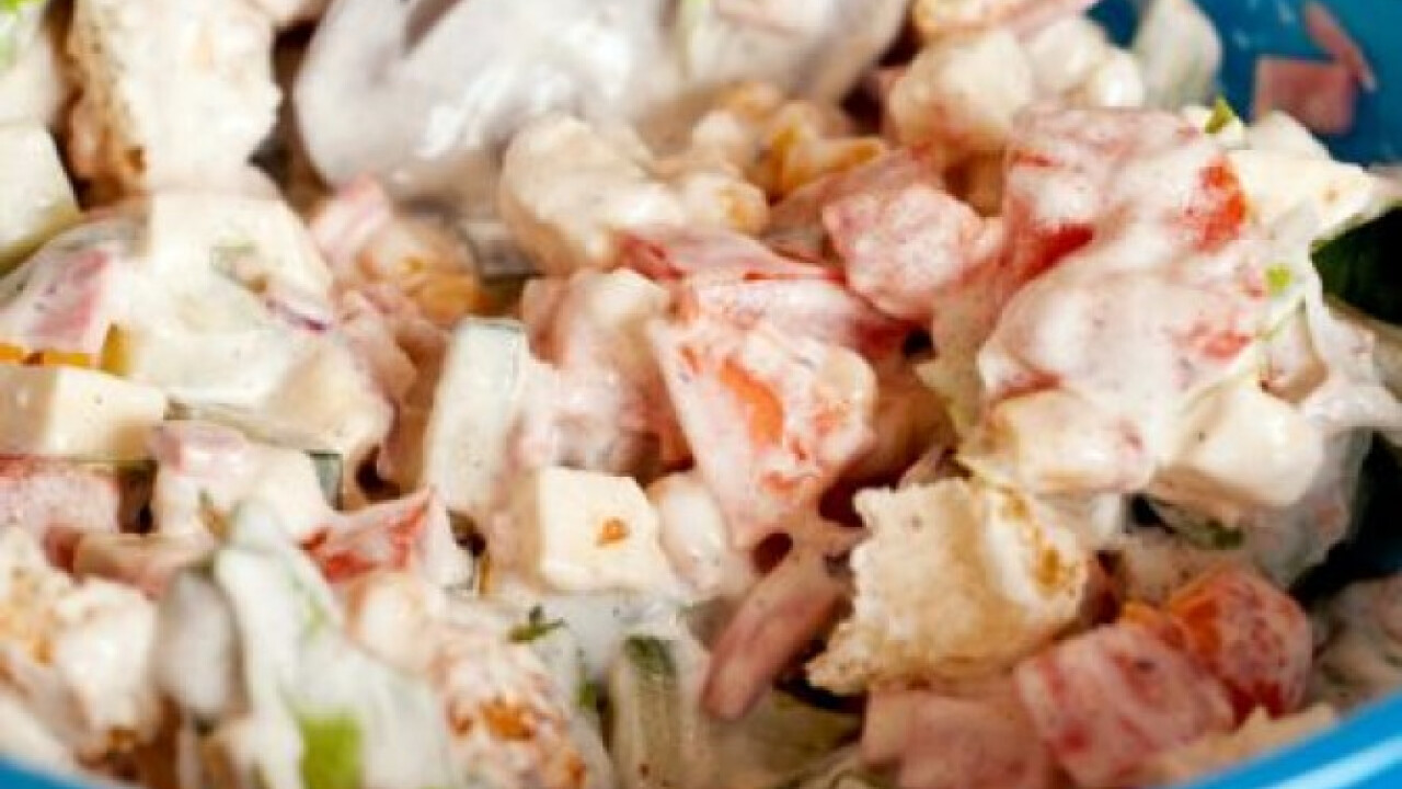 Mozzarellás saláta Szisszi konyhájából