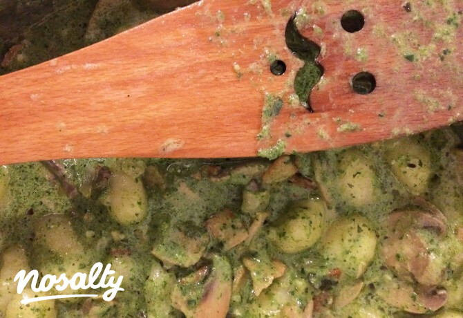 Sonkás-gombás-parajpürés gnocchi