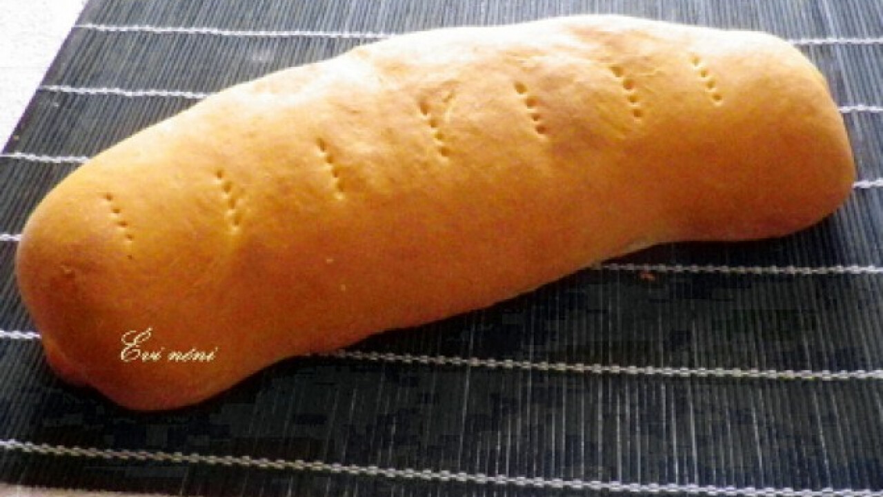 Zsúrkenyér ahogy Évi néni készíti