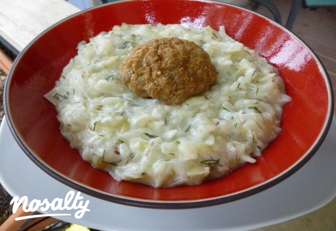 Édeskáposzta-főzelék witch konyhájából