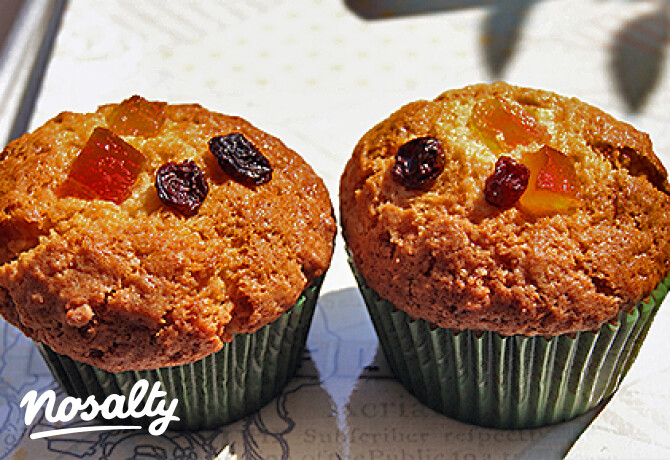 Aszalt gyümölcsös-kókuszos muffin