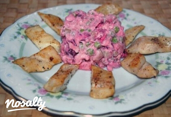 Orosz céklasaláta halfilével
