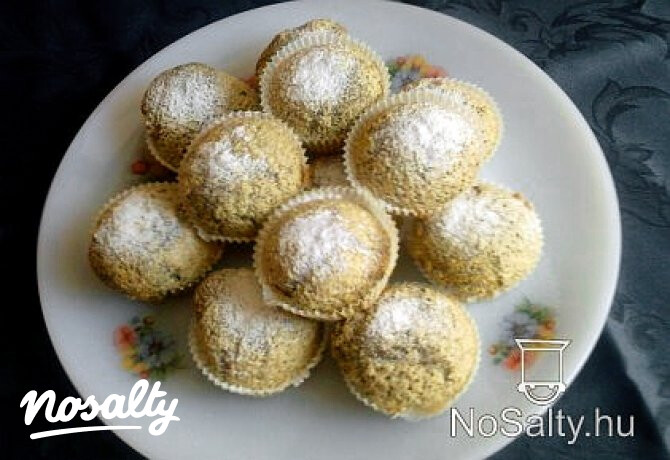 Mákos muffin szegfűszeggel