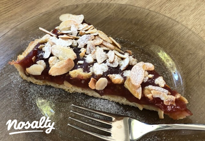 Vaníliás-szilvás pite mandulával