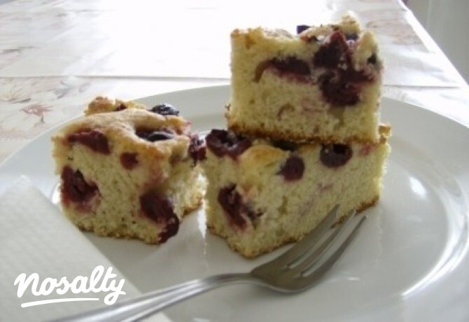 Egyszerű meggyes pite