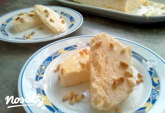 Mézes semifreddo Nigella Lawson-tól
