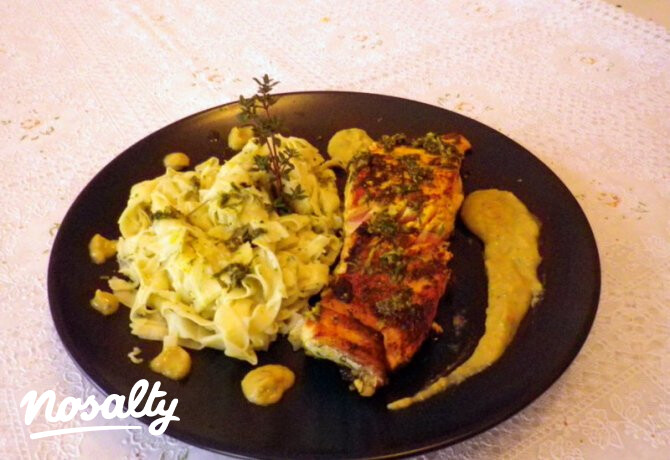 Zöldfűszeres lazac steak