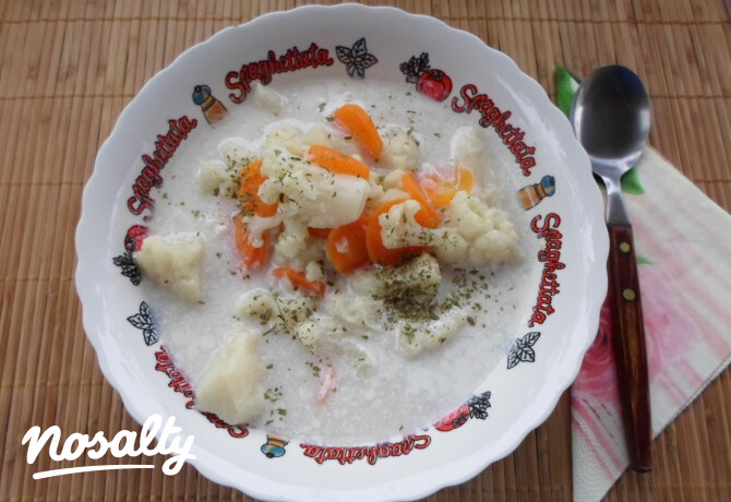 Zöldséges-fűszeres karfiolleves