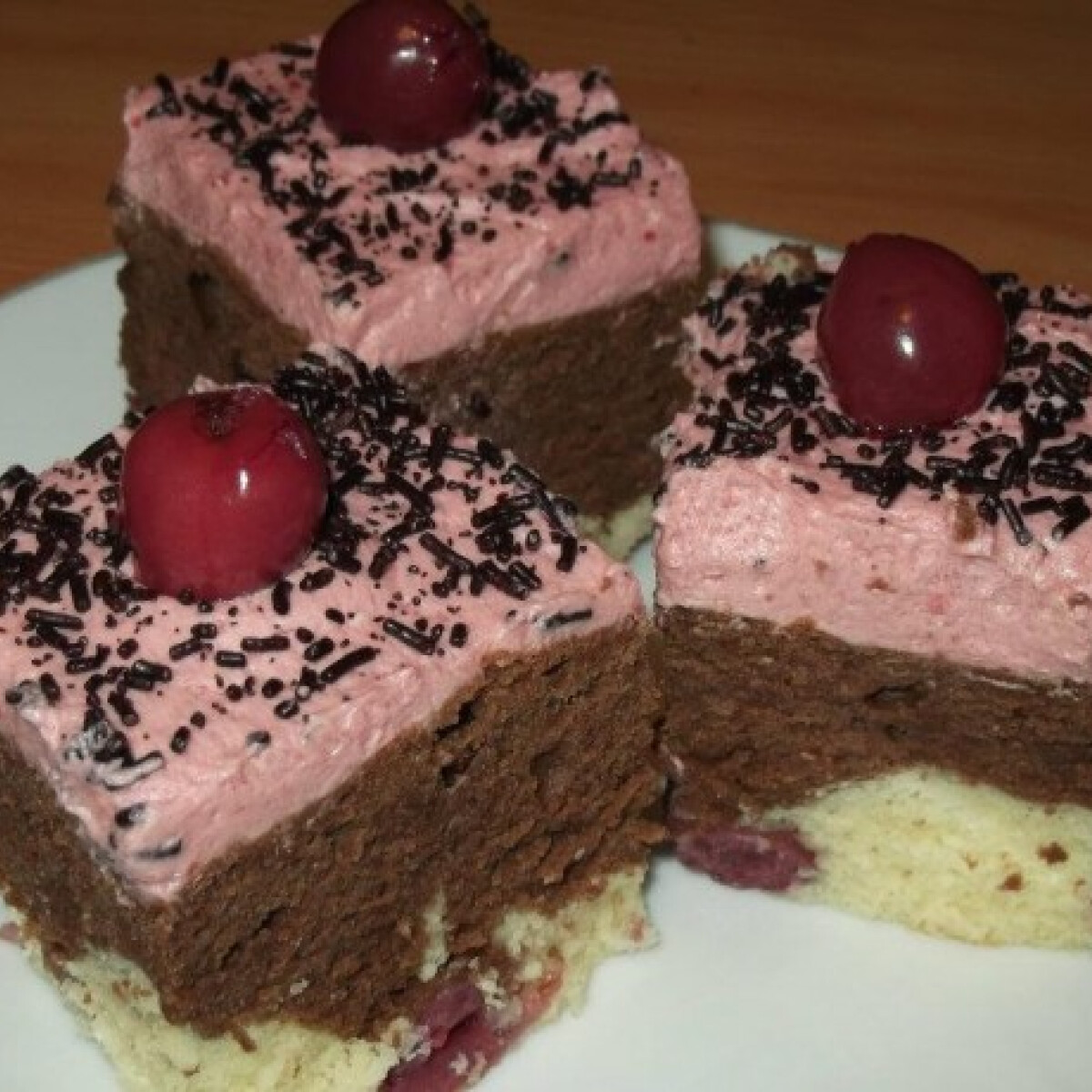 Meggyes Duna Hullam Nosalty