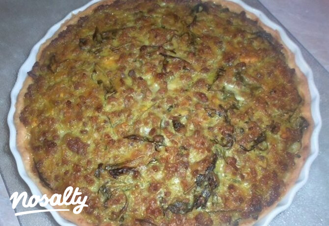 Ezen a képen: Avokádós-rukkolás pite