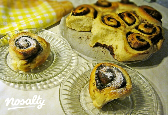 Foszlós kakaós csiga tortaformában