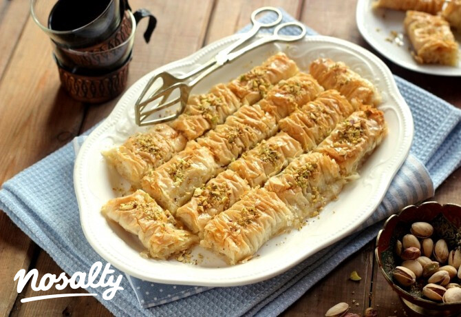 Baklava rolls