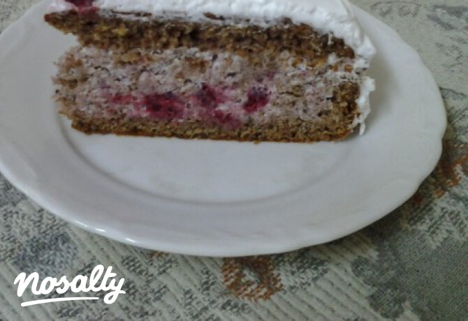 Szentjánoskenyér torta málnával