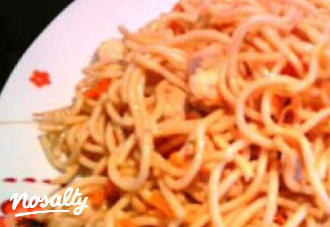 Thai csirke spagettivel